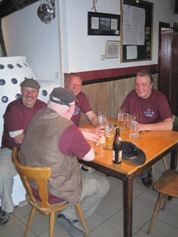 Der Vorstand tagt und n�chtigt in Rosenheim